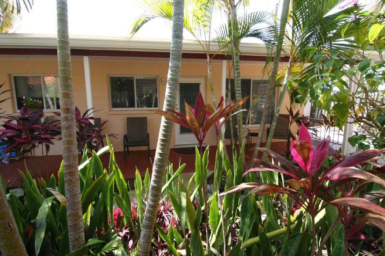 Tropical Villas Of Venice Beach Exterior photo